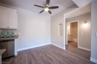 Photo #4: 2450305 Listing