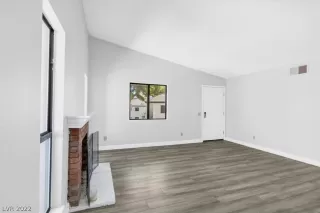 Photo #1: 2450351 Listing