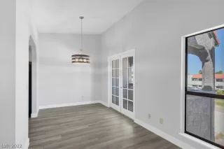 Photo #3: 2450351 Listing