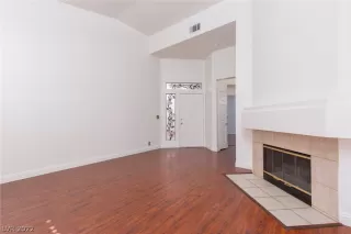 Photo #3: 2450365 Listing 