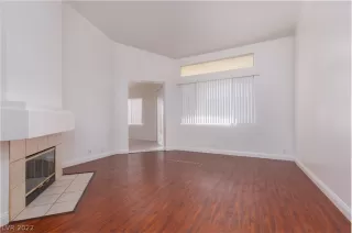 Photo #4: 2450365 Listing 