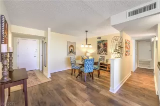 Photo #1: 2450366 Listing