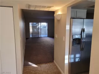 Photo #2: 2450376 Listing