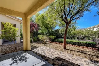 Photo #1: 2450378 Listing 