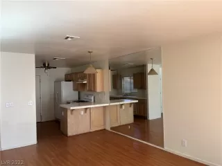 Photo #6: 2450388 Listing 