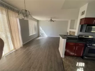 Photo #6: 2450392 Listing 