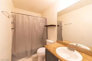 Photo #6: 2450433 Listing 