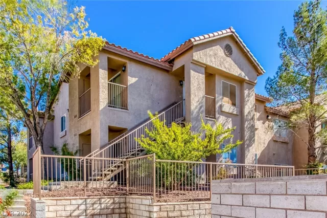 MLS: 2450468 Condo For Sale