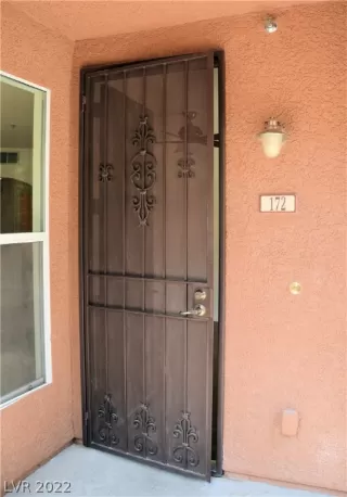 Photo #2: 2450496 Listing