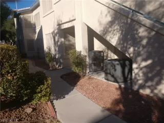 Photo #1: 2450507 Listing