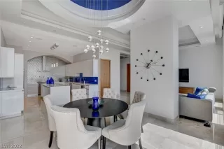 Photo #6: 2450566 Listing 