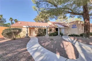 Photo #1: 2450575 Listing