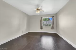 Photo #6: 2450575 Listing