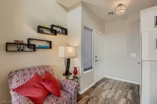 Photo #3: 2450577 Listing 