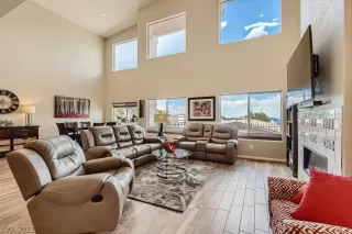 Photo #4: 2450577 Listing 