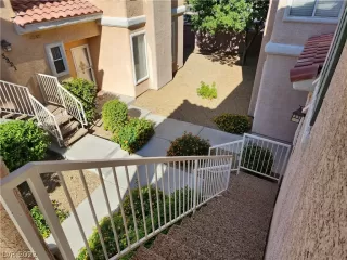 Photo #2: 2450596 Listing 