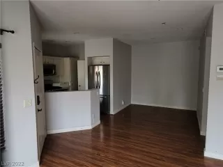 Photo #4: 2450596 Listing 