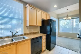 Photo #4: 2450617 Listing 