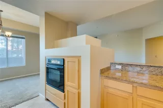 Photo #5: 2450617 Listing 