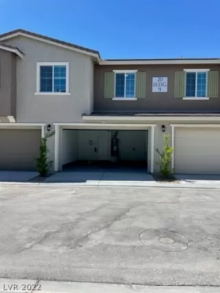 Photo #2: 2450622 Listing 