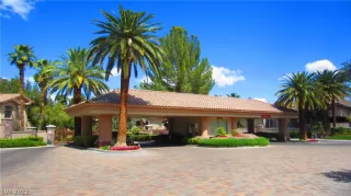 Photo #2: 2450630 Listing 