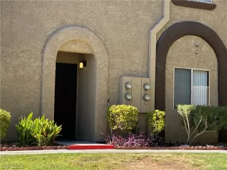 Photo #1: 2450651 Listing 