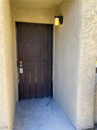 Photo #2: 2450651 Listing 