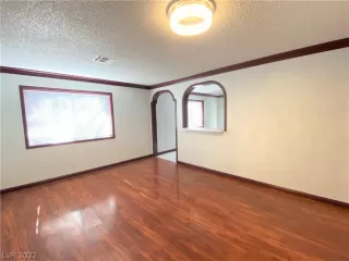 Photo #3: 2450651 Listing 