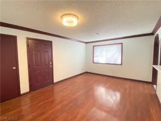 Photo #4: 2450651 Listing 