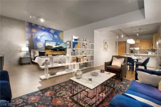 Photo #5: 2450666 Listing