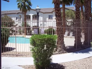 Photo #1: 2450667 Listing