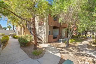 Photo #4: 2450676 Listing 