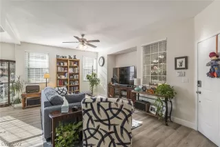 Photo #1: 2450682 Listing