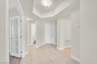 Photo #2: 2450729 Listing 