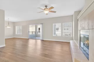 Photo #4: 2450729 Listing 