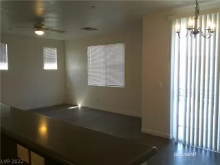 Photo #4: 2450749 Listing 