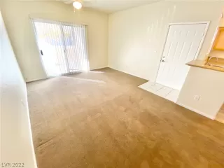 Photo #3: 2450755 Listing 