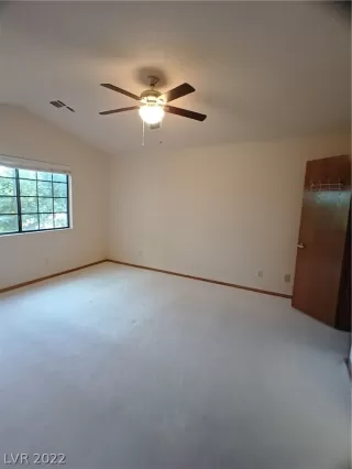 Photo #5: 2450773 Listing 