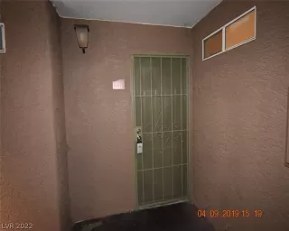 Photo #2: 2450782 Listing