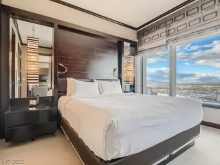 Photo #6: 2450783 Listing