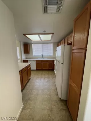 Photo #2: 2450794 Listing 