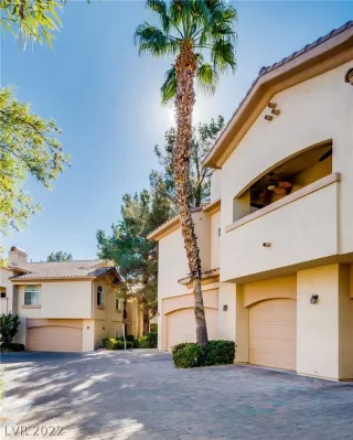 Photo #3: 2450809 Listing 