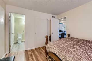 Photo #6: 2450826 Listing