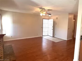 Photo #3: 2450837 Listing 