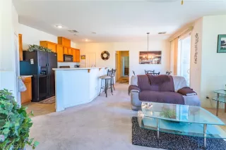 Photo #4: 2450878 Listing 