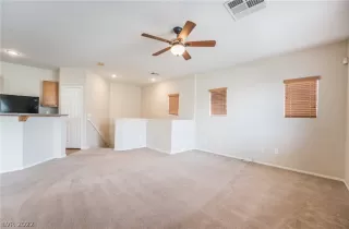 Photo #6: 2450887 Listing 