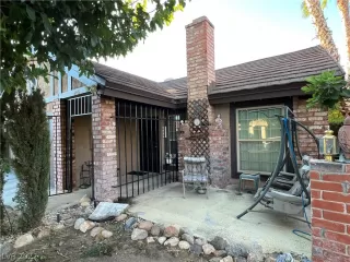 Photo #2: 2450923 Listing 