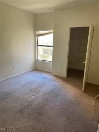 Photo #5: 2450929 Listing