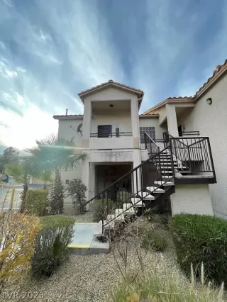 Photo #1: 2450930 Listing 