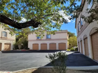 Photo #3: 2450930 Listing 